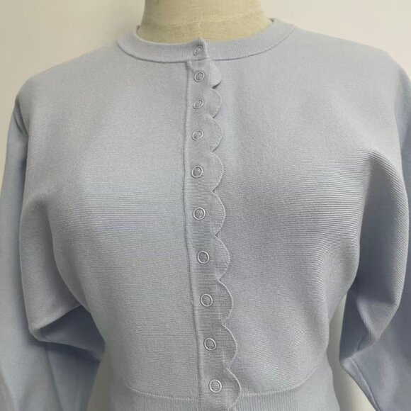 Light Blue Knit Waist-cinching Two-Piece Set French Romance Meets Soft Texture - Picture 4 of 13